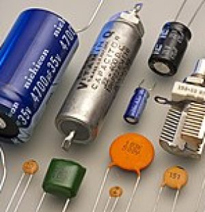 Capacitors_(7189597135)